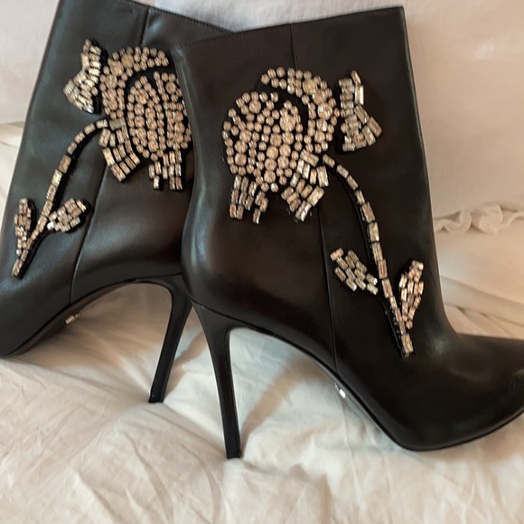 NEW Gorgeous Black Leather MK boots Crystal Accents - Picture 3 of 5